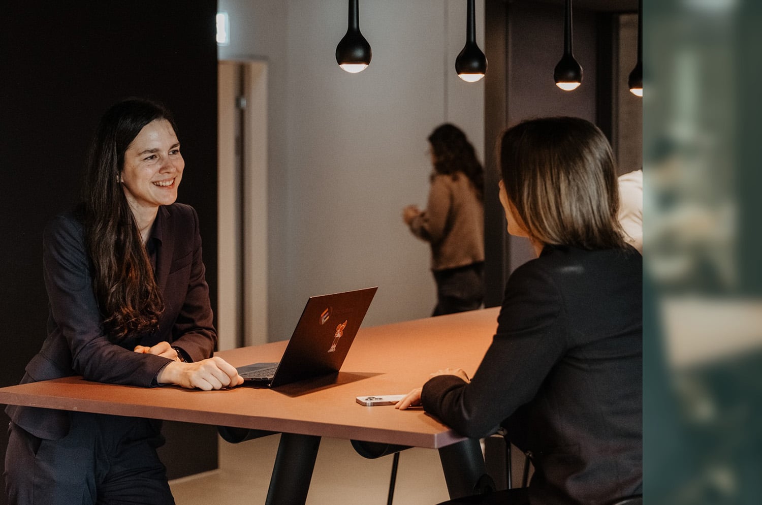 Business Solutions und digitale Lösungen: Aus Daten wird Wirkung. Aus Prozessen Geschwindigkeit. 
